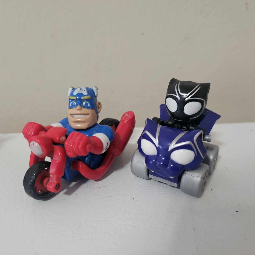 Marvel Action Figure Set Of 9 - Picture 4 of 8